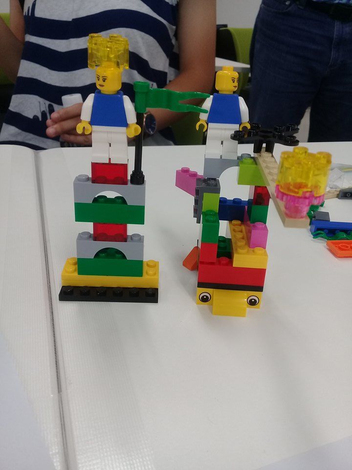 Chơi Lego tại Đại học Osaka